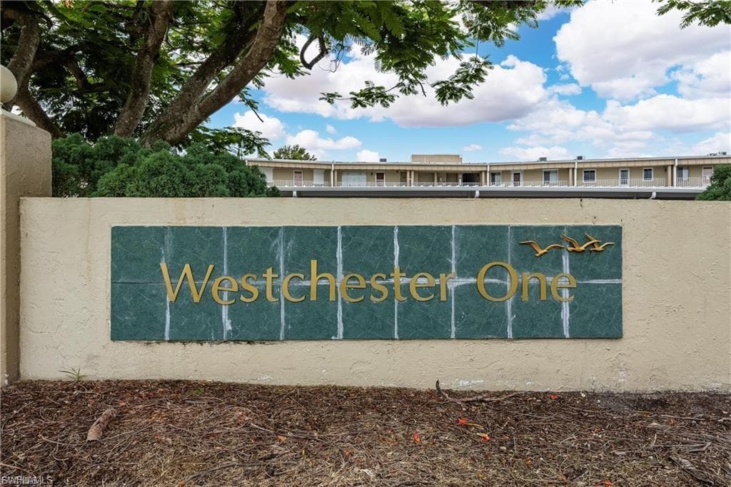 2244 Winkler AVE # 207, FORT MYERS FL 33901-28