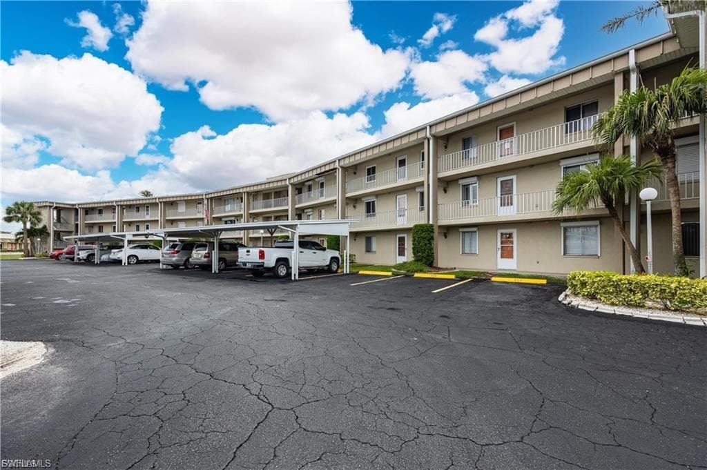 2244 Winkler AVE # 207, FORT MYERS FL 33901-20