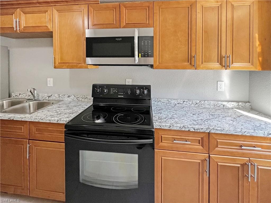 15206 Stringfellow RD # 4, BOKEELIA FL 33922-14