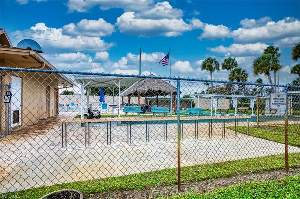 45 San Remo CIR, NAPLES FL 34112-31