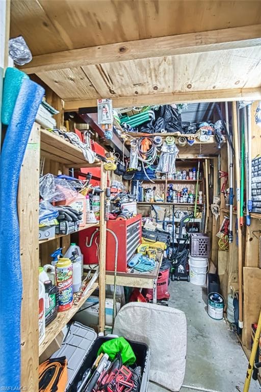 45 San Remo CIR, NAPLES FL 34112-33