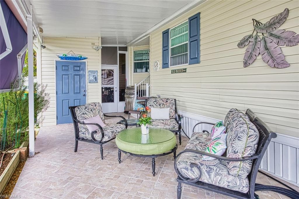 45 San Remo CIR, NAPLES FL 34112-9