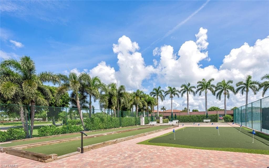 320 Seaview CT # 610, MARCO ISLAND FL 34145-36