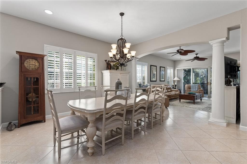 8583 Via Lungomare CIR # 201, ESTERO FL 33928-4