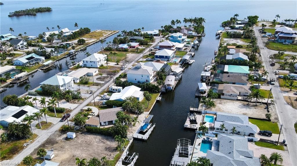 206 Ibis ST, FORT MYERS BEACH FL 33931-28