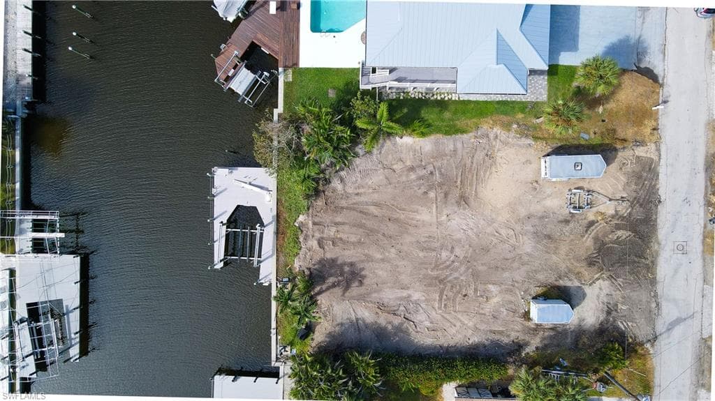 206 Ibis ST, FORT MYERS BEACH FL 33931-3