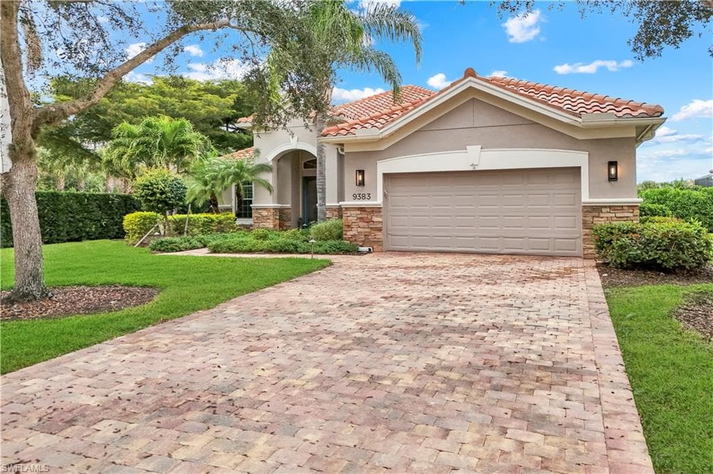 9383 Copper Rock CT, NAPLES FL 34120-36