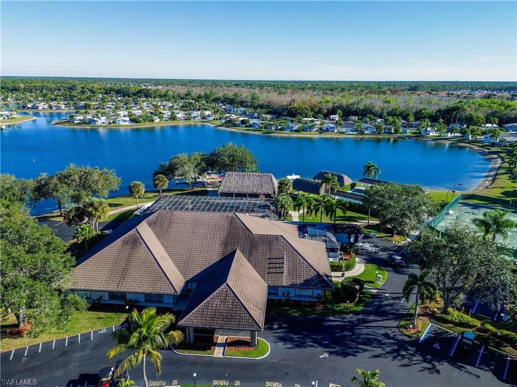 2048 Crystal Lake DR, NAPLES FL 34120-45