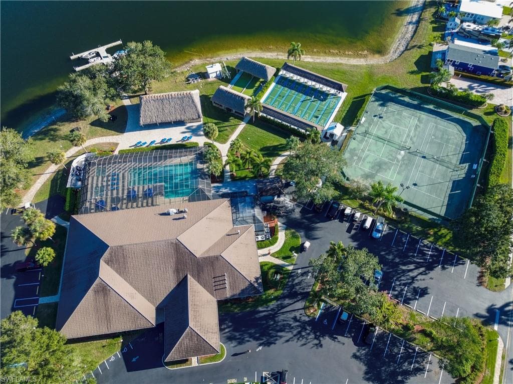 2048 Crystal Lake DR, NAPLES FL 34120-47