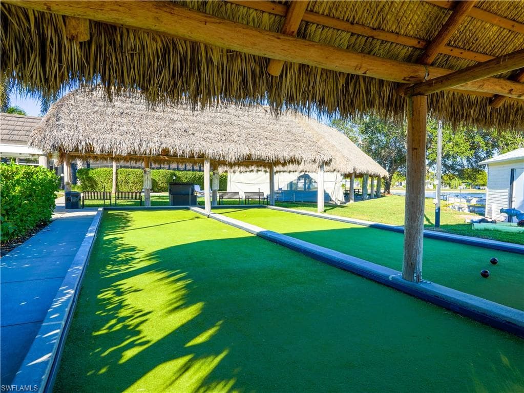2048 Crystal Lake DR, NAPLES FL 34120-38