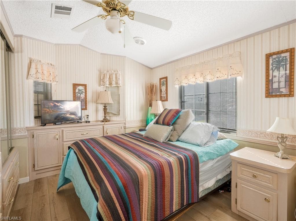 2048 Crystal Lake DR, NAPLES FL 34120-24