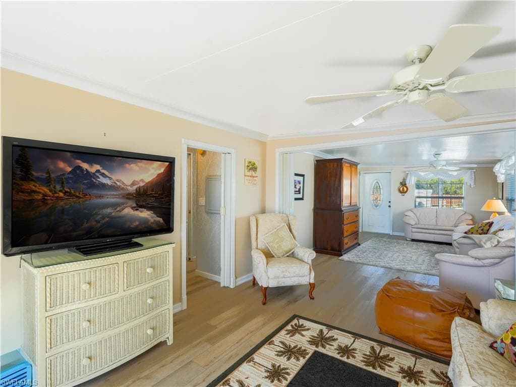 2048 Crystal Lake DR, NAPLES FL 34120-20