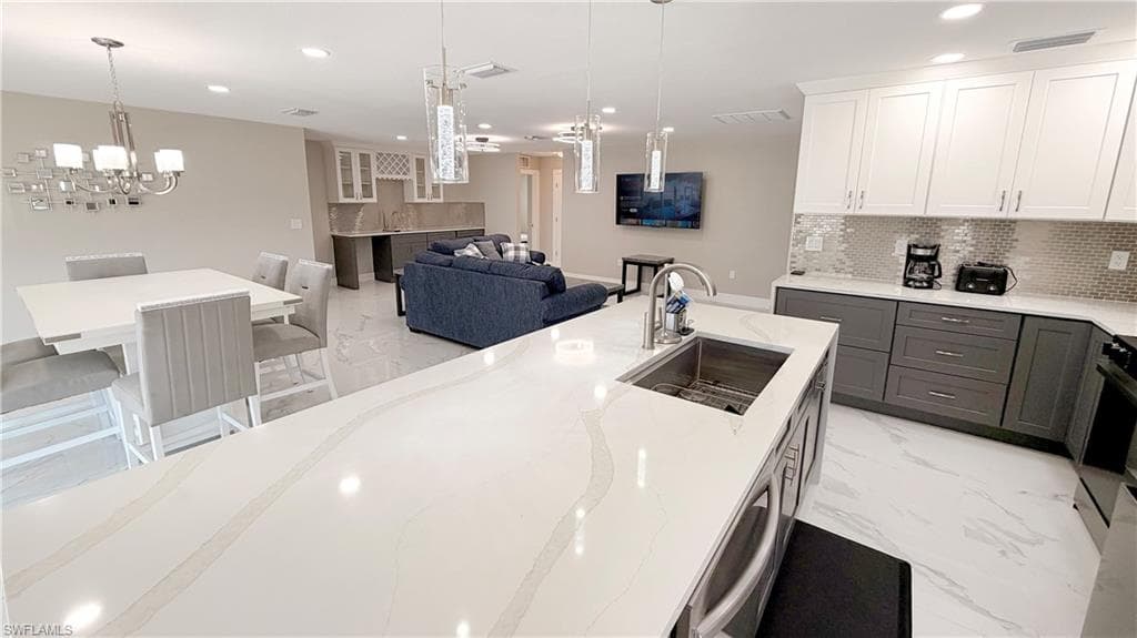 201 Randy LN, FORT MYERS BEACH FL 33931-9