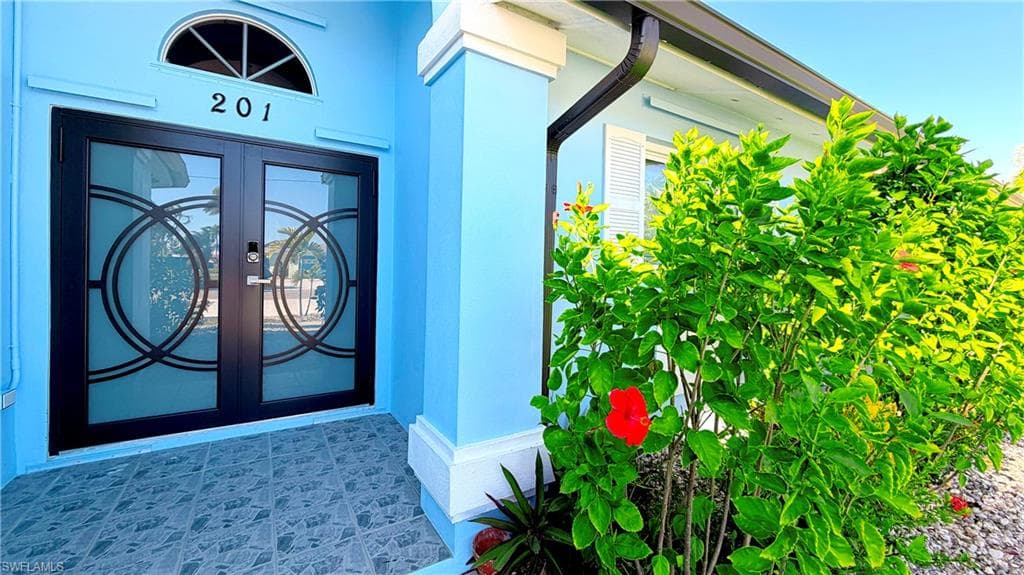 201 Randy LN, FORT MYERS BEACH FL 33931-3