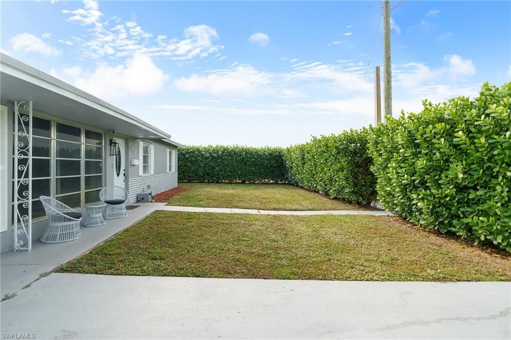 1475 7th ST, WEST PALM BEACH FL 33401-4