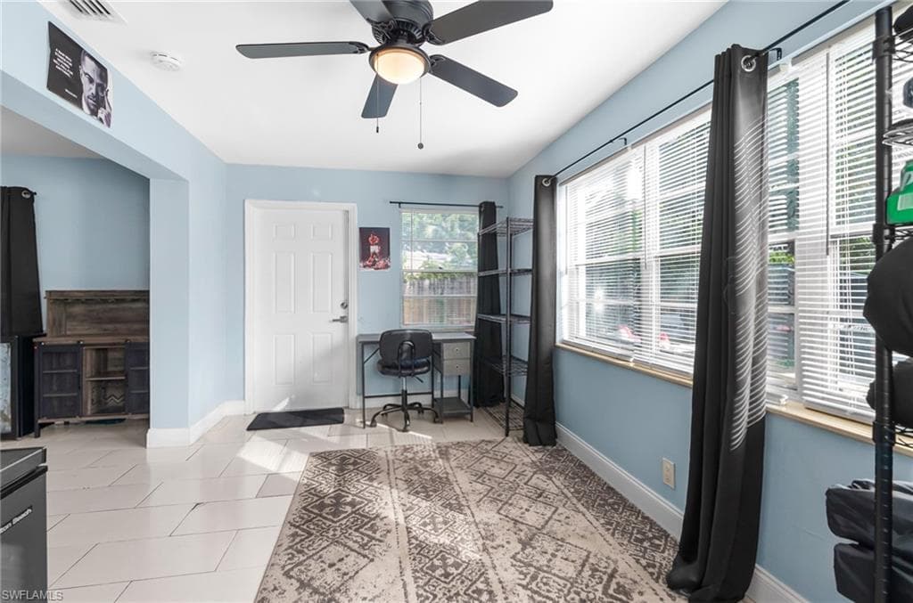 1475 7th ST, WEST PALM BEACH FL 33401-14