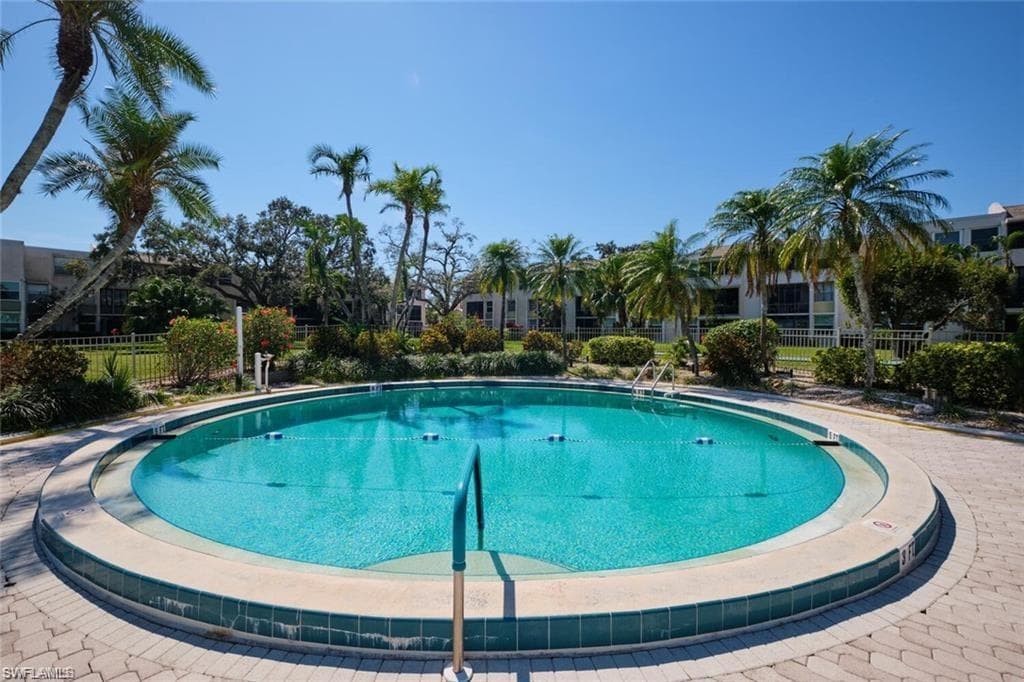 5959 Winkler RD # 307, FORT MYERS FL 33919-17