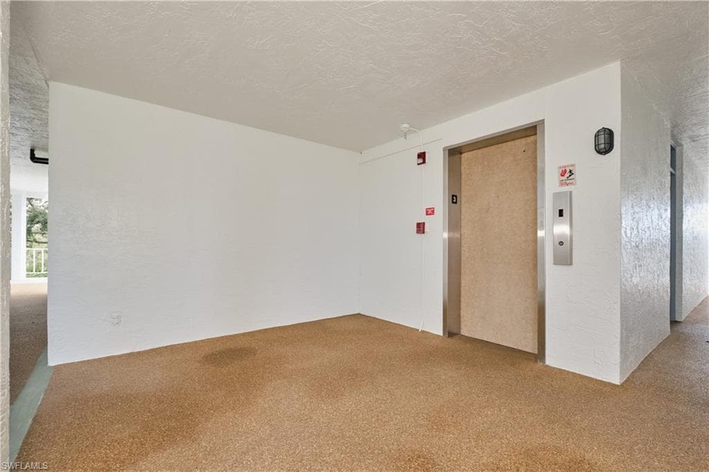 5959 Winkler RD # 307, FORT MYERS FL 33919-24