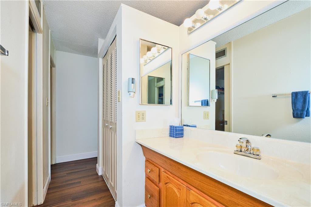 5959 Winkler RD # 118, FORT MYERS FL 33919-7