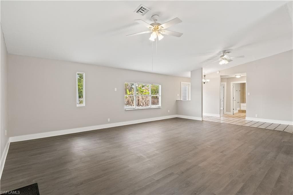 5675 Sandal LN, BOKEELIA FL 33922-5