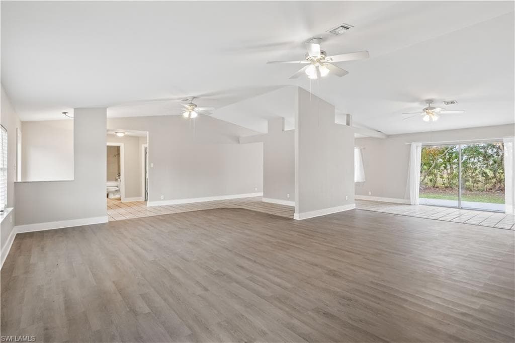 5675 Sandal LN, BOKEELIA FL 33922-3