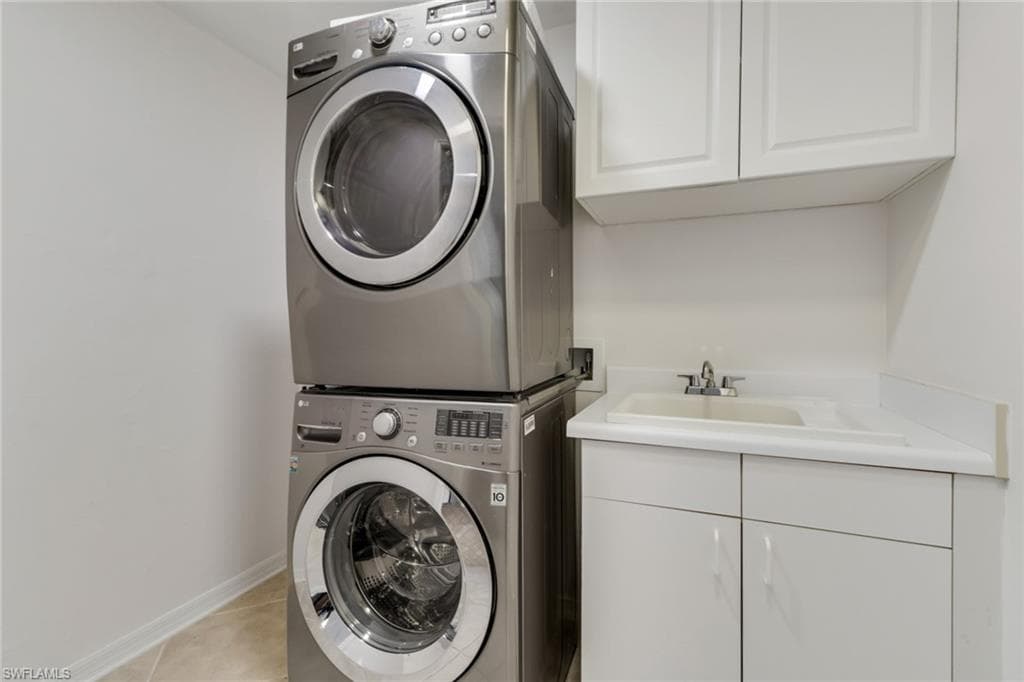 750 Southern Pines DR, NAPLES FL 34103-27