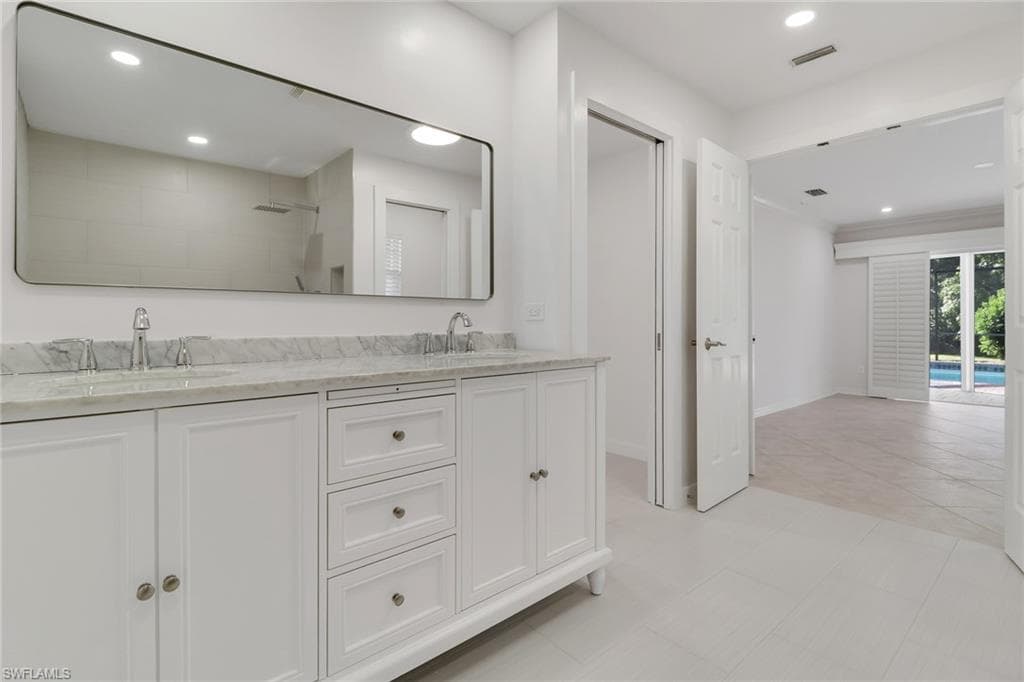 750 Southern Pines DR, NAPLES FL 34103-18