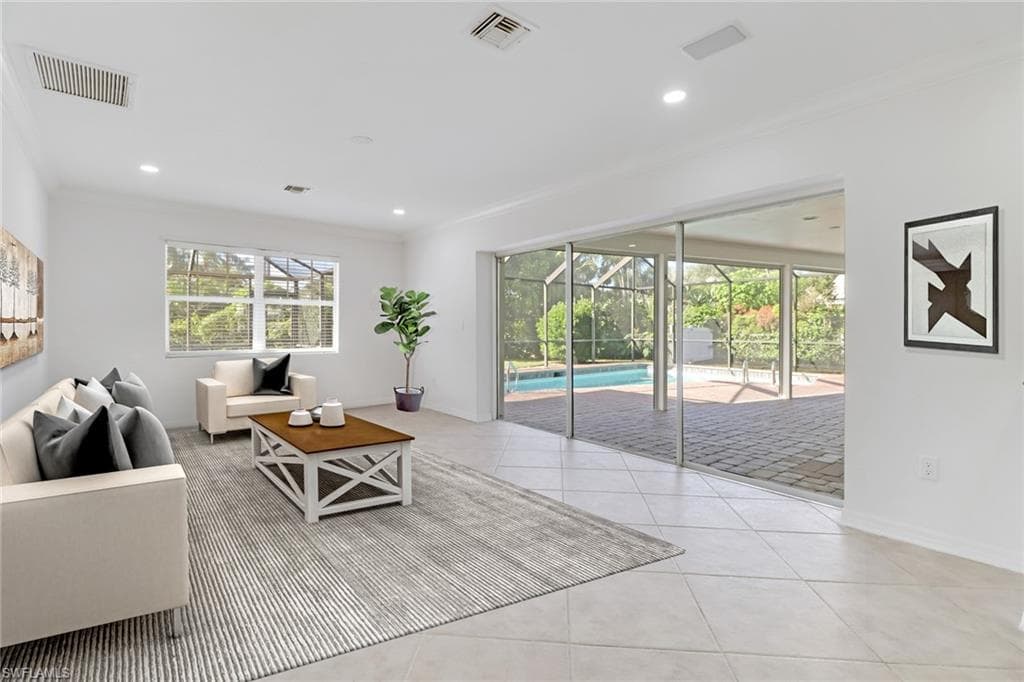 750 Southern Pines DR, NAPLES FL 34103-38