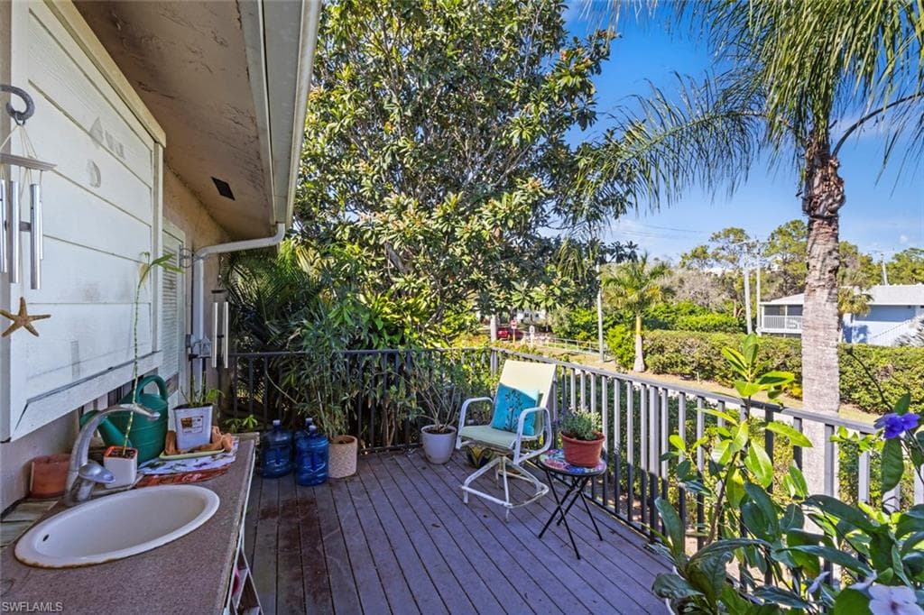 194 Palm DR # 2, NAPLES FL 34112-23
