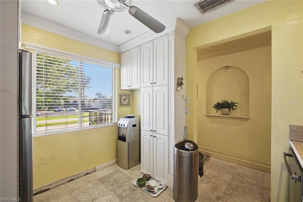 194 Palm DR # 2, NAPLES FL 34112-14