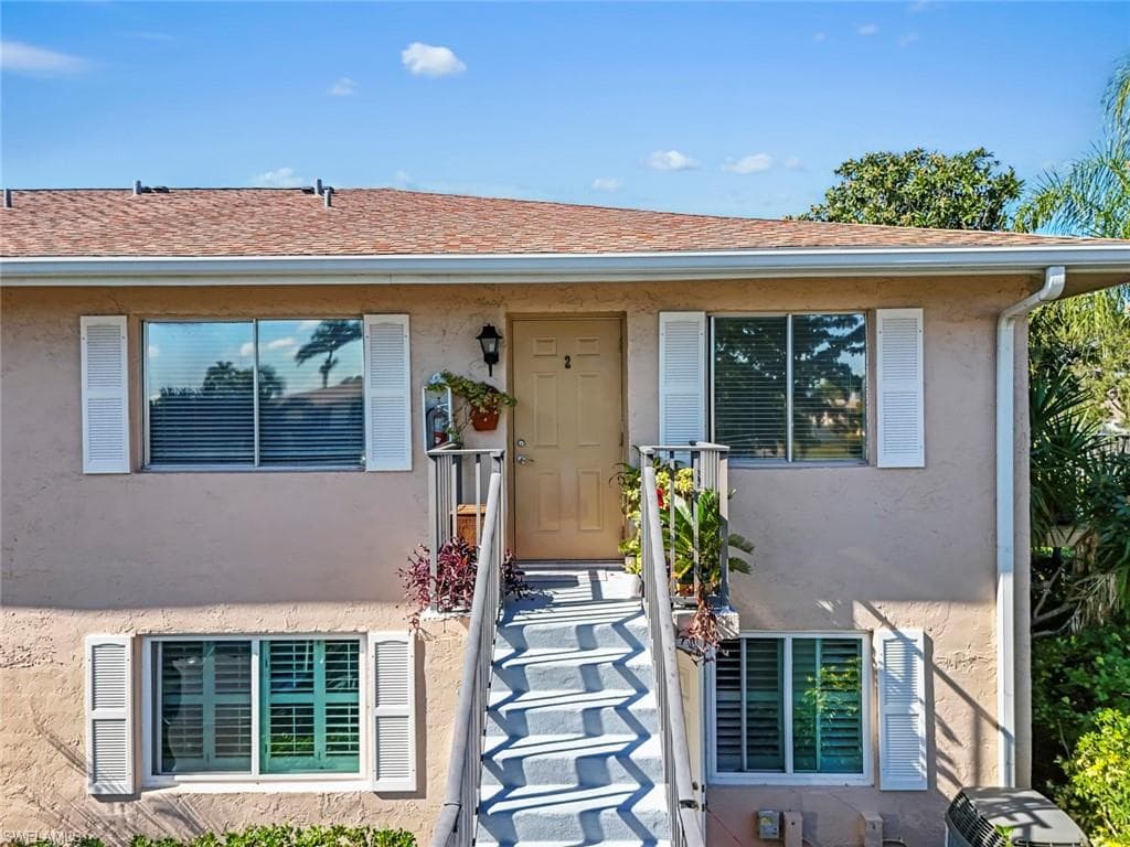 194 Palm DR # 2, NAPLES FL 34112-28