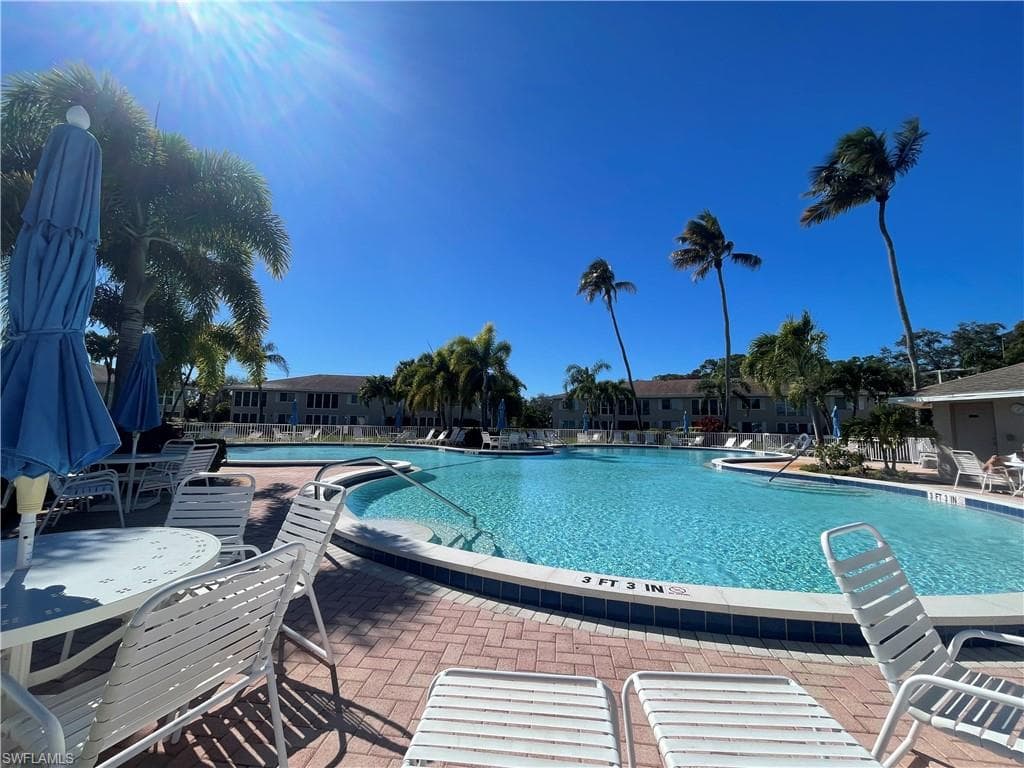 194 Palm DR # 2, NAPLES FL 34112-3