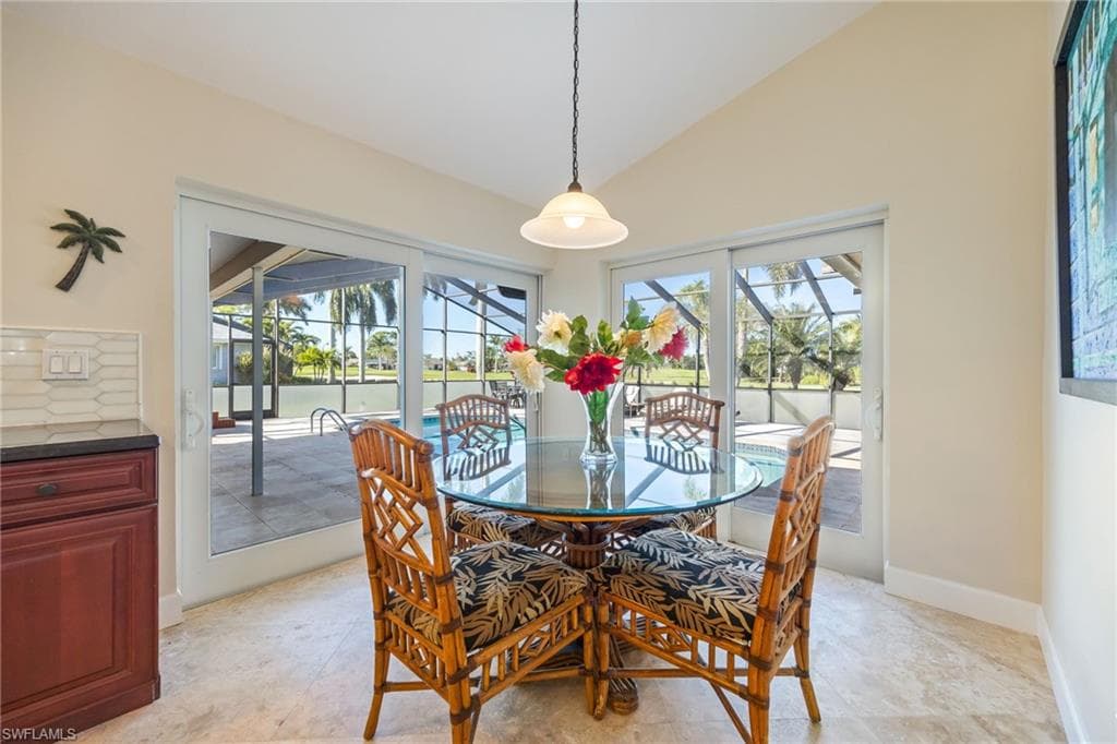 6104 Deer RUN, FORT MYERS FL 33908-18