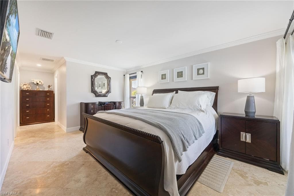 6104 Deer RUN, FORT MYERS FL 33908-24