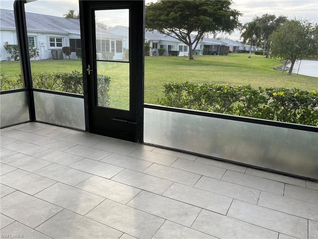 6986 Winkler RD, FORT MYERS FL 33919-21