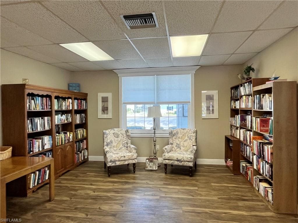 6986 Winkler RD, FORT MYERS FL 33919-40