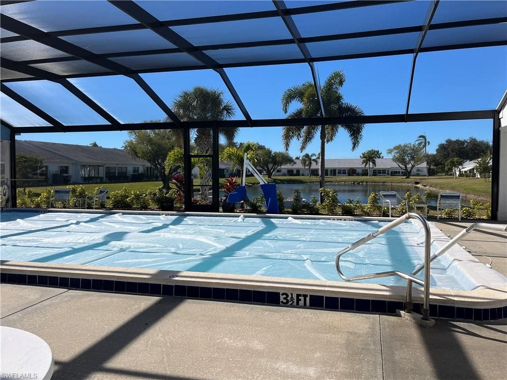 6986 Winkler RD, FORT MYERS FL 33919-36