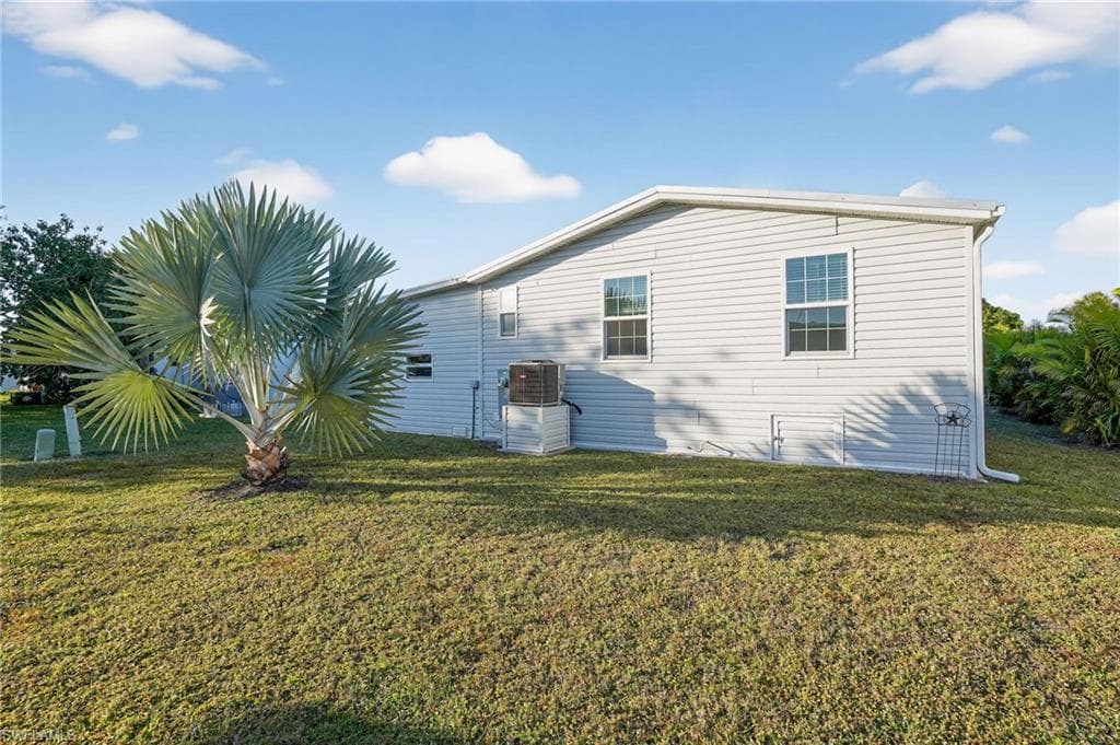 516 Menton LN, NAPLES FL 34112-26