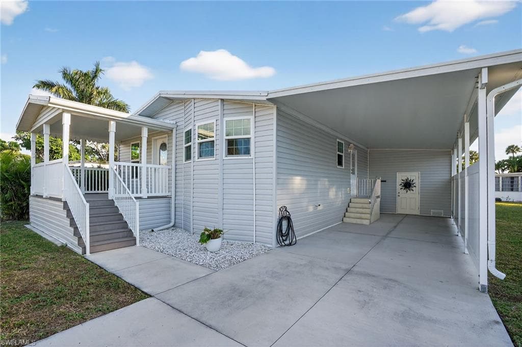 516 Menton LN, NAPLES FL 34112-25