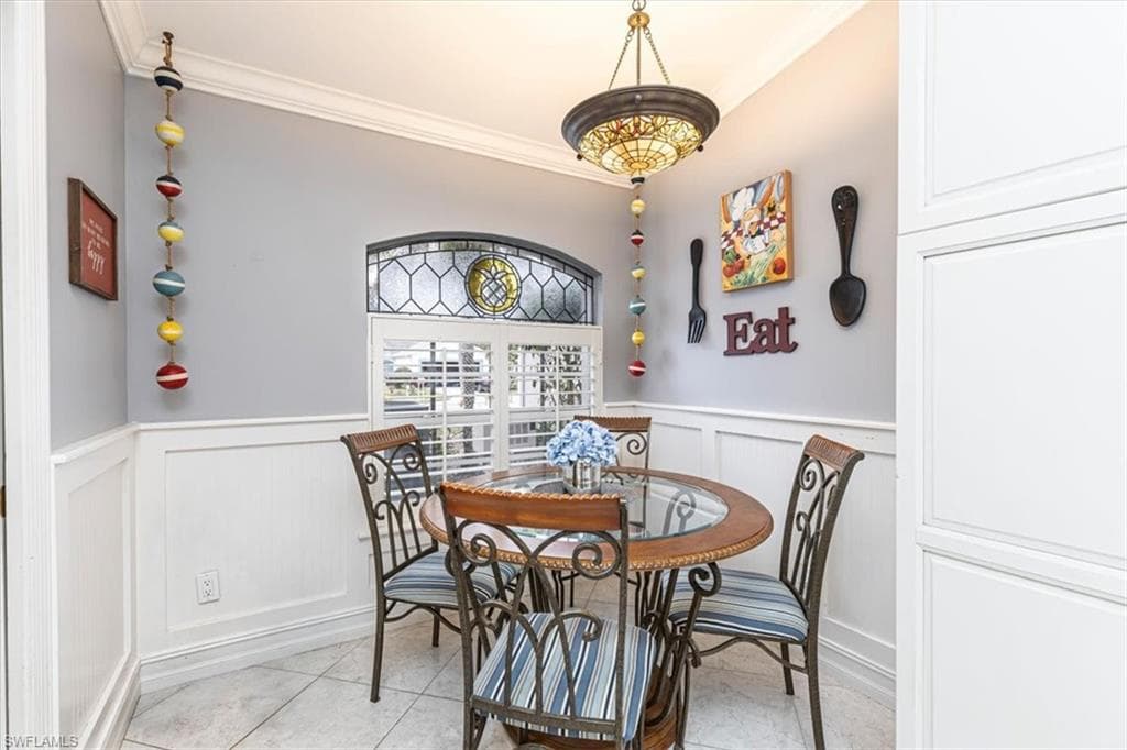 5474 Whitten DR # 12, NAPLES FL 34104-17