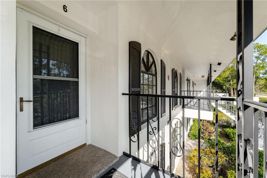 805 Augusta BLVD # 6, NAPLES FL 34113-1