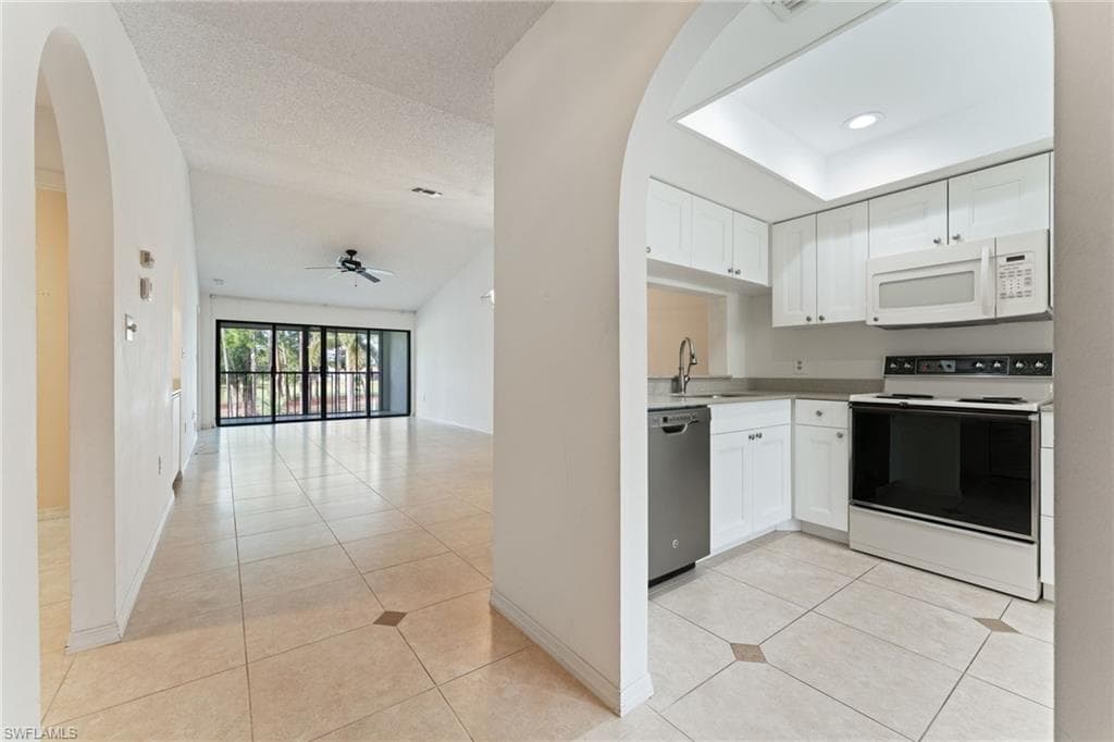 805 Augusta BLVD # 6, NAPLES FL 34113-16