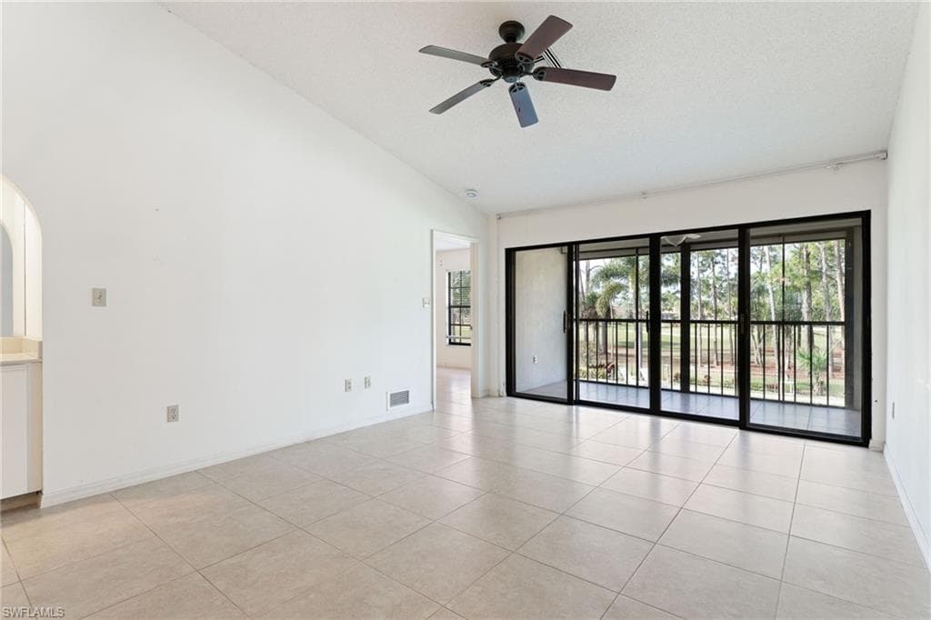805 Augusta BLVD # 6, NAPLES FL 34113-6