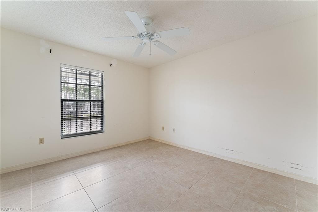 805 Augusta BLVD # 6, NAPLES FL 34113-8