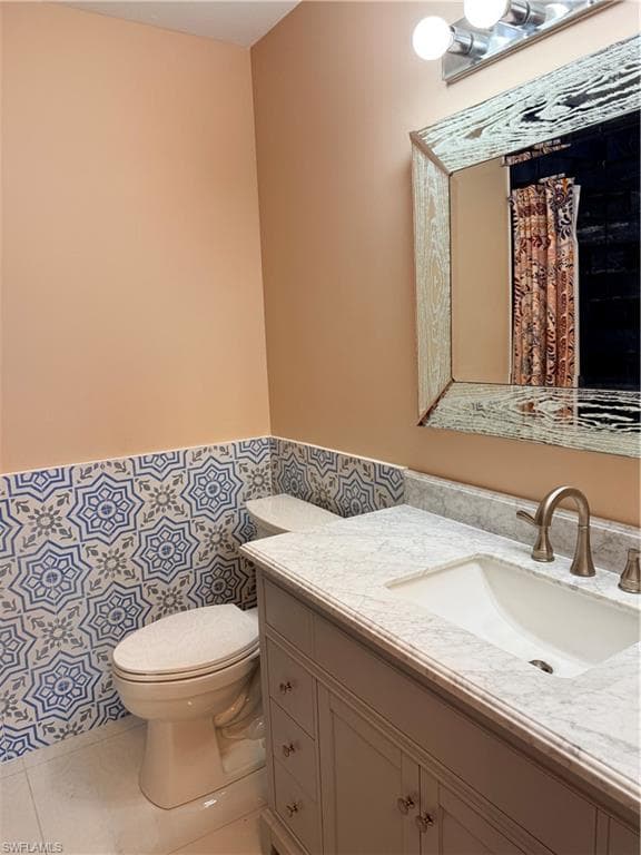 1575 Curlew AVE W # 1, NAPLES FL 34102-33