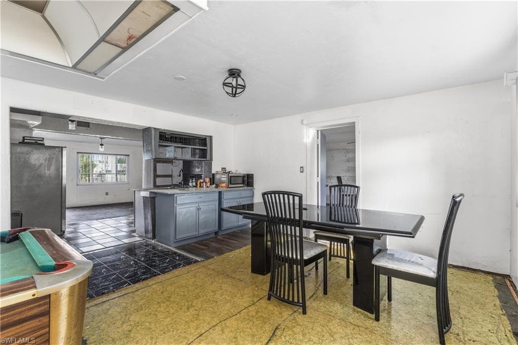 1417 Gardenia AVE, FORT MYERS FL 33916-1