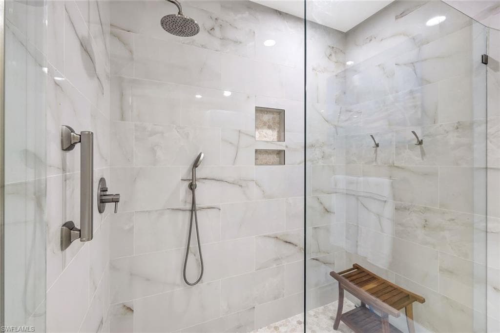 9193 Quartz LN # 102, NAPLES FL 34120-22