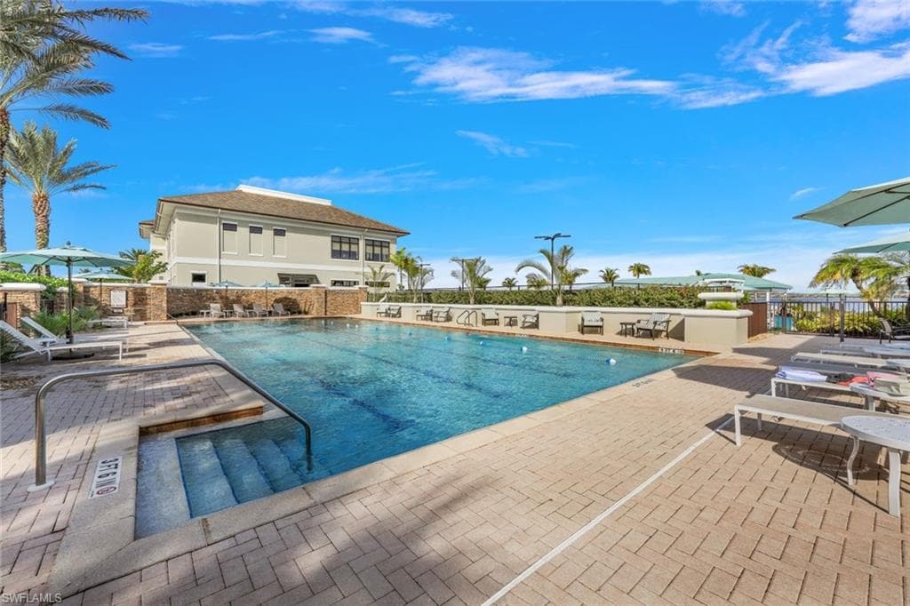 9193 Quartz LN # 102, NAPLES FL 34120-42