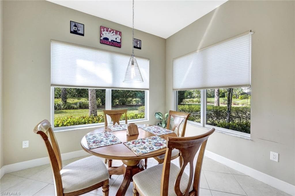 9193 Quartz LN # 102, NAPLES FL 34120-15