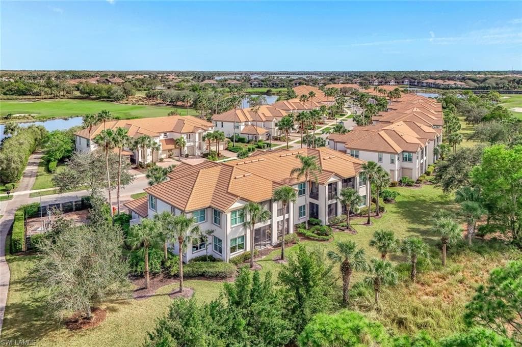 9193 Quartz LN # 102, NAPLES FL 34120-31